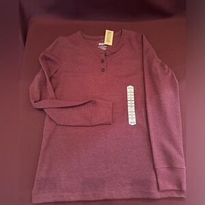 NWT Duluth Trading Co. Long Sleeve Women’s Heritage Working Thermal Henley.